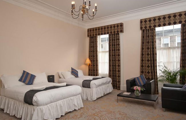 Windsor Street Apartments - Photo 3