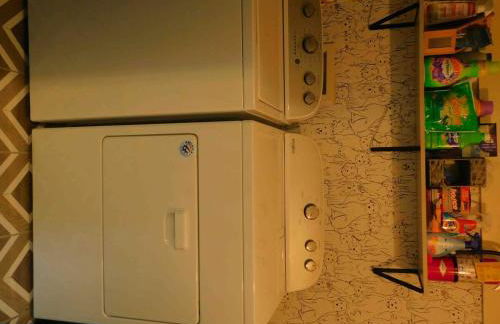 101 yr comfy Historic Home quiet private parking - Foto 29