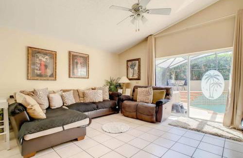 Family retreat w pool, hot tub & games - Foto 8