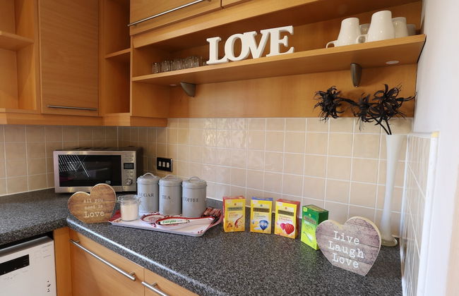 O2 Mailbox Central Premier Apartment - Photo 13