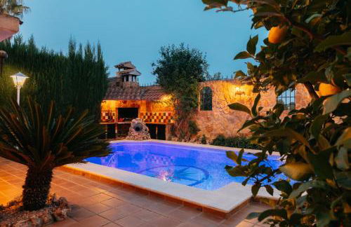 chalet, villa rodeada de naturaleza piscina a doce klm de Valencia y 7 del aeropuerto - Photo 49