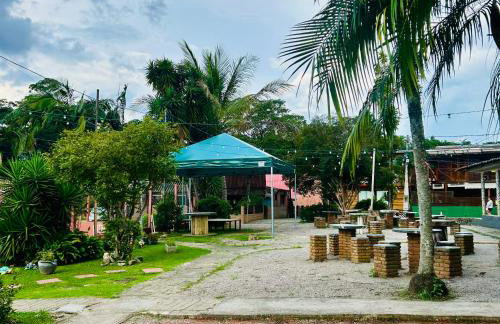 Chalé com PISCINA Privativa, com 2 QUARTOS, ESTACIONAMENTO em Condomínio com PORTARIA 24h, Sauna, Quadras, 3 PISCINAS no condomínio, Pesca e Parquinho Infantil - SmarTV na sala de estar, TV na área CHURRASQUEIRA, Wi-Fi e Cozinha Completa - Foto 49