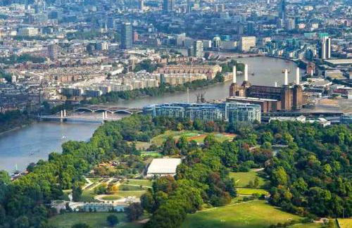 Rare Find - Luxury Central Apartment - Foto 8