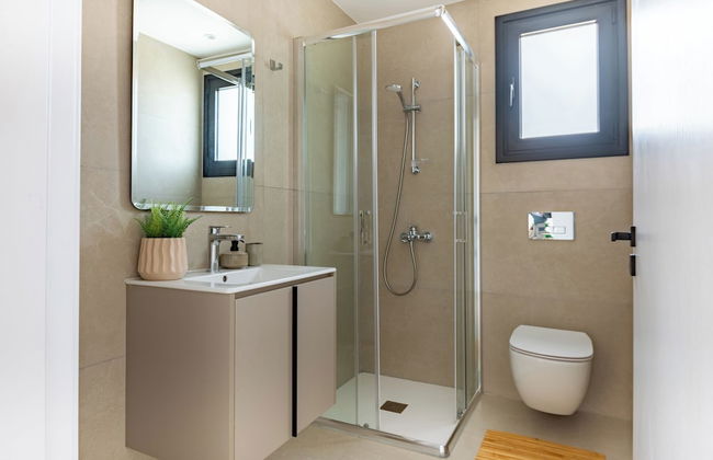 Sanders Breeze Limassol - Photo 24