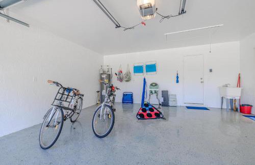 Heated Pool, Pet Friendly, Game Room and Bikes - Palm Leaf Haven - Roelens Vacations - Foto 35