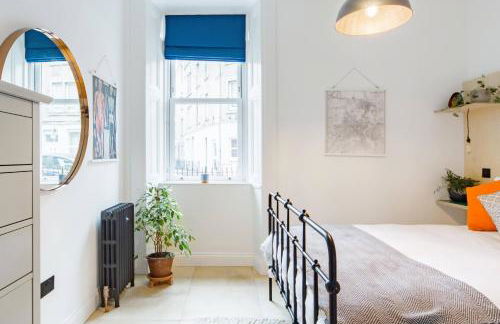 The Plywood Flat, Modern Style In A Traditional Tenement - Foto 7