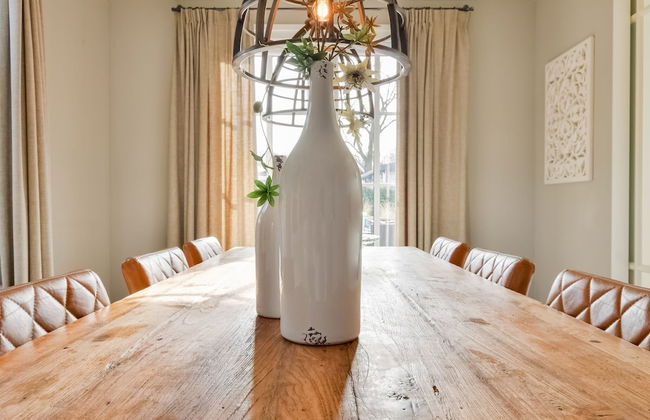 Great Holiday Home at the Efteling with Heated Swimming Pool & Hot Tub - Foto 5