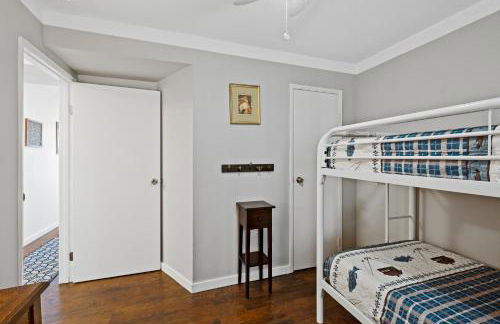 Lakefront, Private dock, ensuite-unit, King bed, Free EV charger, Boat Friendly - Foto 26