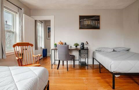 NEW! Family-Friendly Getaway -1 Mi to Dtwn Salem w Roof Deck & Tiki Bar - Foto 7