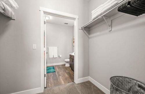 Serene Space with Easy City Access - Foto 40