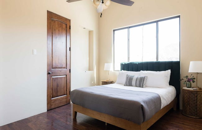 Sunbeam by Avantstay Elegant, Private Desert Home w/ Infinity Pool, Spa & View - Foto 21