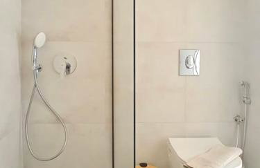 Aerie House Skiathos 2 bedroom 2 bathroom apartment with sea view - Foto 39