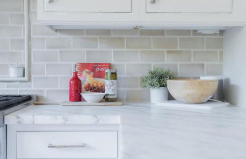 1907 Stone House - King Bed, Office, Crib, Toys - Foto 18