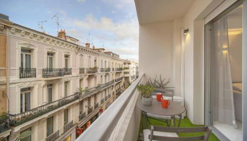 FRGK Victoria 4 Central Cannes 1BR Terrace, AC & Ultra-Fast Wi-Fi - Photo 4
