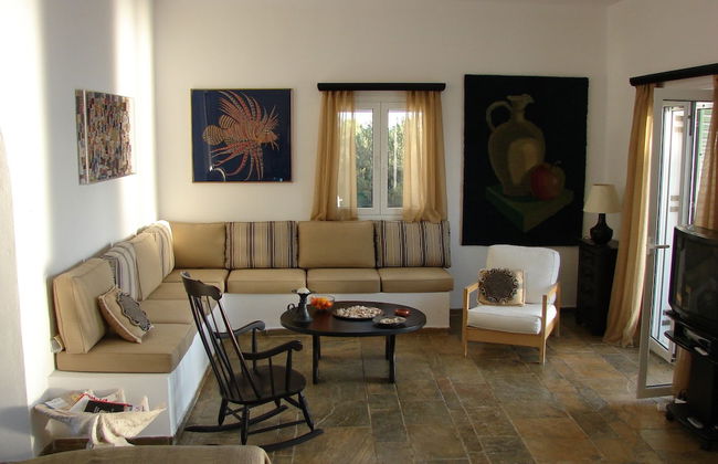 Villa With Private Beach - Photo 5