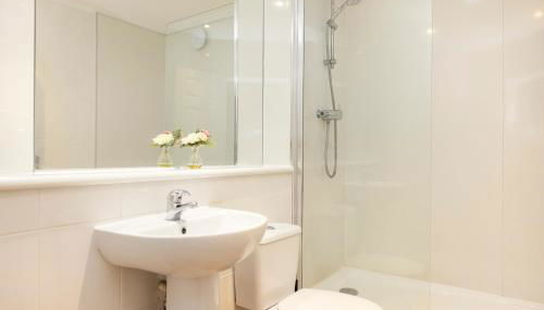 JOIVY Lovely Flats near the City Centre - Foto 5, Shower