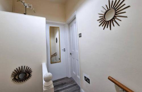 *6R* setup for your most amazing & relaxed stay + Free Parking + Free Fast WiFi * - Foto 25