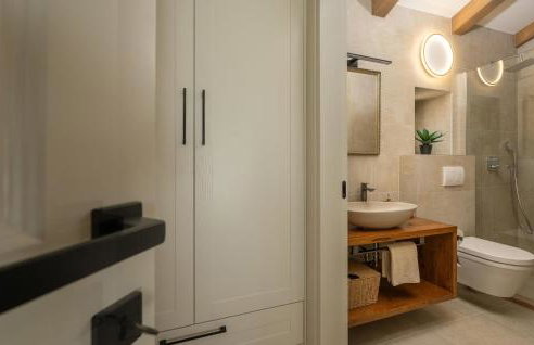 Nice Home In Zminj With Sauna - Photo 41