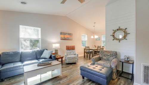 Lovely Emerald Isle Home, Walk to Beach! - Foto 5