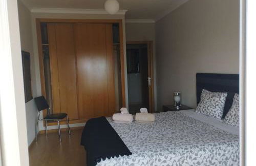 Apartamento com piscina - Foto 14