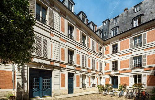 Les Demoiselles à Versailles - Au Pied du Château - Foto 12