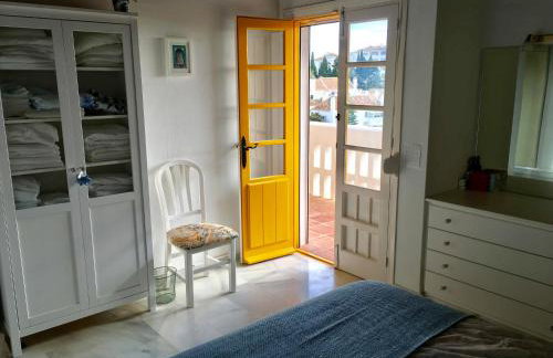 Bright, Airy Home from Home in Mijas Golf - Photo 16