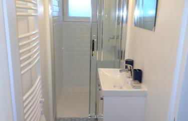 Vintage & Cosy - 4 pers - 10 min Disneyland - Gare 50 m - Paris 30 min - CDG 30 min - Foto 4