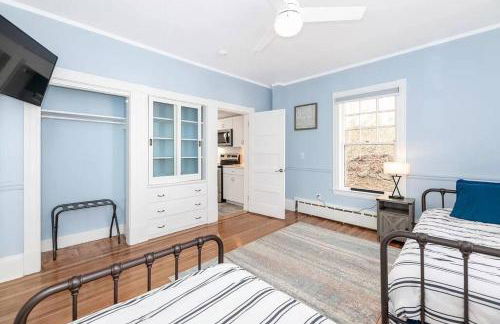 2-Unit House, big Lake Winnisquam views - Sleeps 13 - Foto 15