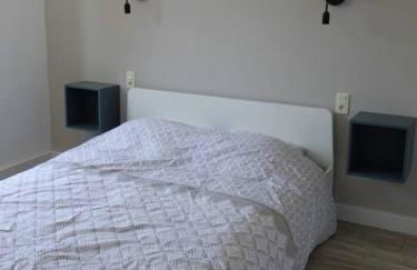 Spacieux appartement au pied de la cité médiévale - Foto 11
