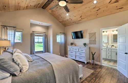 Chic Williamstown Retreat with Pool and Hot Tub! - Foto 10