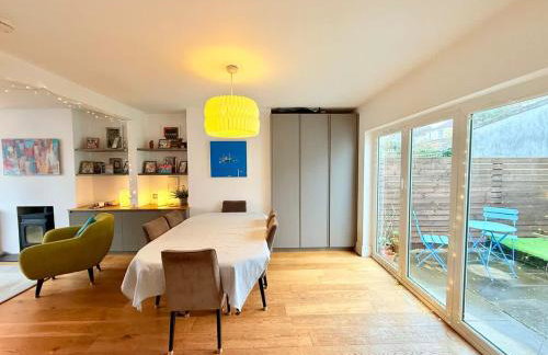 Redland's Fun & Colourful Artistic House - Foto 4