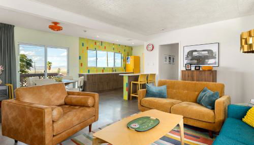 Mid Century Vibes - 2 Min to JTNP - Retro Dive Bar - View - Foto 2, Garden view