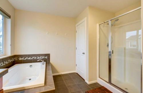 Spacious Kent Home Near SeaTac Airport with Patio - Foto 20