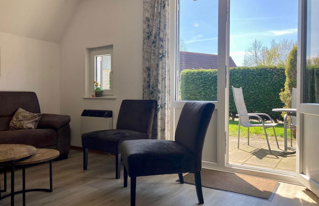 Cozy Holiday Home by the Dike in a Quiet Location at Lauwersmeer - Foto 8