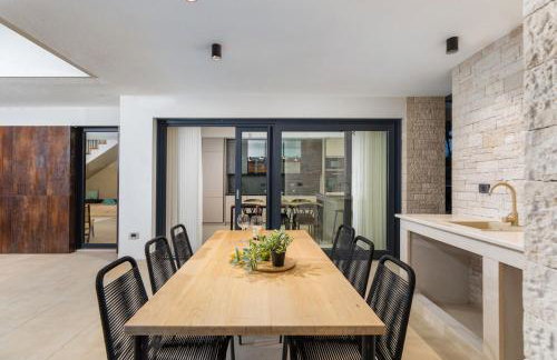 Villa Abarica by Villsy - with heated pool, sauna, jacuzzi - Foto 9