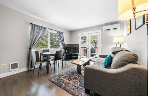 Parkside Escape South Hill w Private ADU - Photo 36