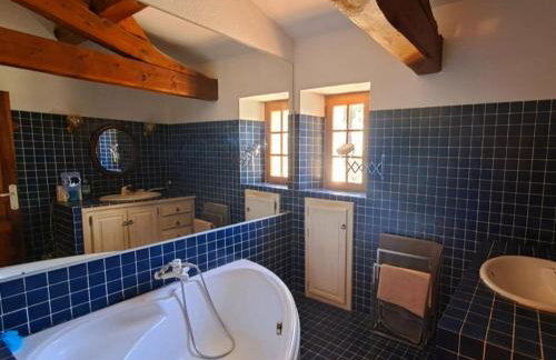 Maison de Caractère située au coeur des domaines viticoles de BANDOL - Foto 16