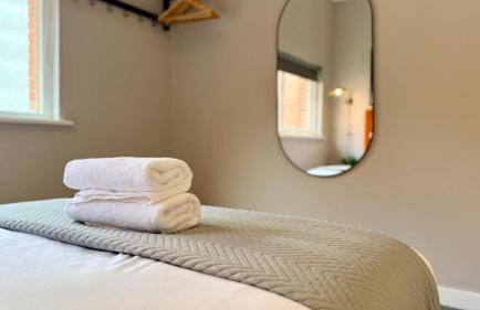 Ropewalks Retreat IV Sleeping 6 Guests with Parking and Balcony - Photo 25