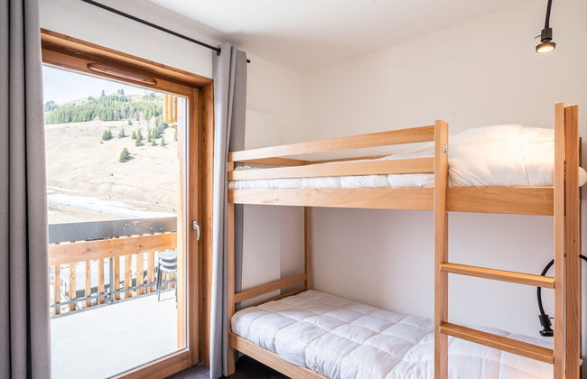 Chalet in Auris-en-oisans With Balcony Views - Photo 8