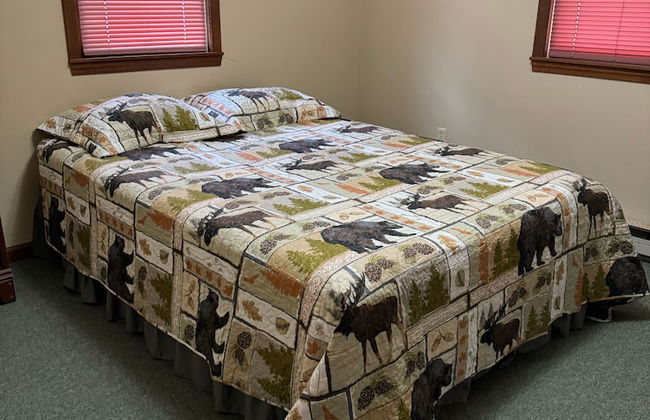 Hickory Hollow Resort - Photo 1