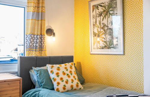 #82 Stylish Shirley Home - Sleeps 8 - NEC Solihull BHX - " Perfect for Contractors and Families - Free Parking" - Foto 1