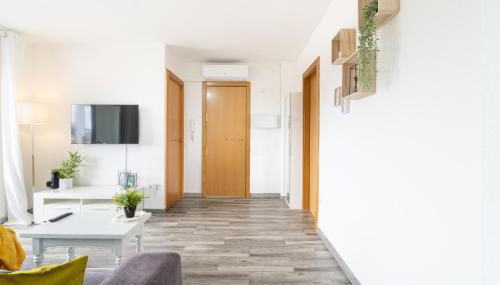 Penthouse - Sea Views & 5min to Beach - Fast WiFi - AC - Foto 5