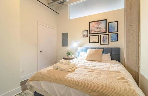 Spacious South Loop 2BR Apartment Near McCormick Place, Soldier Field & Downtown Chicago - Foto 9