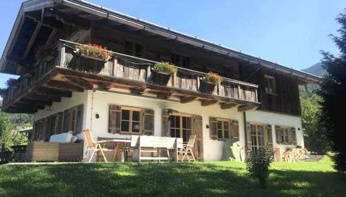 Landhaus Riedlern - Exklusives Ferienhaus in Kreuth am Tegernsee - Foto 3, Garden, Garden view