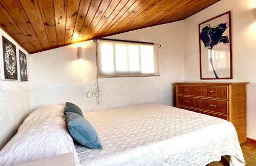 House in front of the beach with sea view - Foto 17