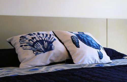 Apto de duas suítes com vista mar - 100 metros da praia em Canasvieiras - Foto 20