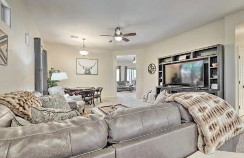 Near Golf and Spring Training Goodyear Home with Pool - Foto 4