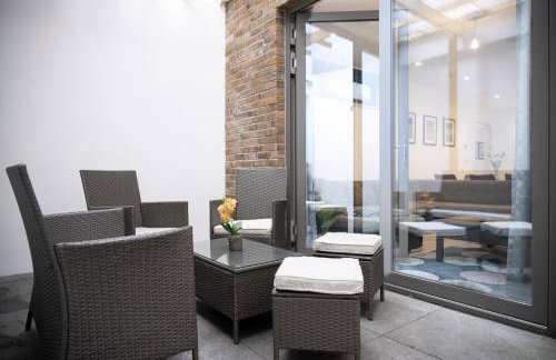 Newly Furnished Apt w/ Patios - Hampstead Heath - Foto 3