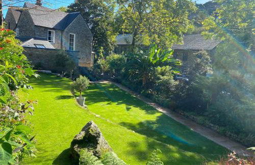 Tropical Gardens 1 bed cottage Central Newlyn - Photo 50