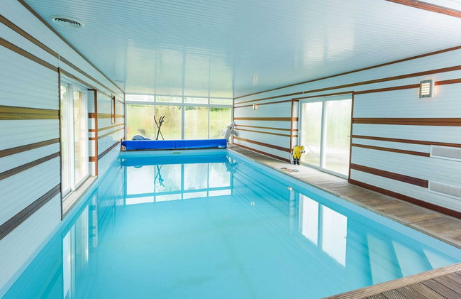 Peaceful Holiday Home in Plouguin With Indoor Pool - Foto 117